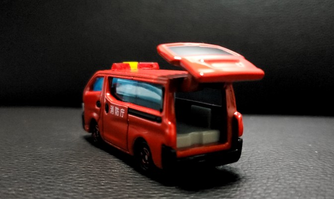トミカ 査察広報車