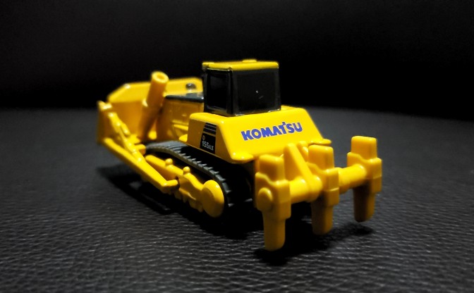 トミカブルドーザー