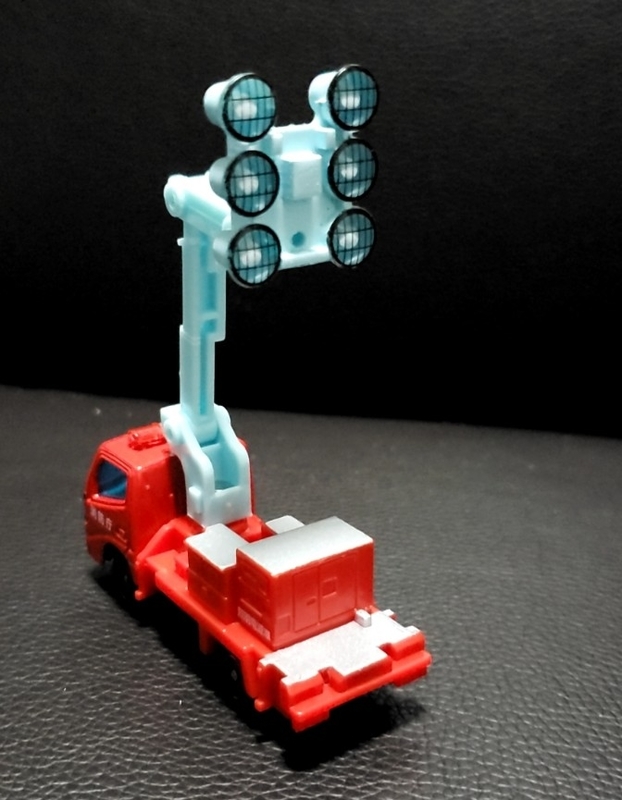トミカ照明電源車