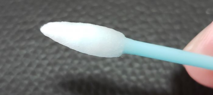 もう片方の綿棒の形状